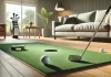 Cómo Entrenar el Putt en Casa: Ejercicios prácticos para Mejorar tu Juego Corto Zona de práctica de putt en casa con alfombra, bola y putter