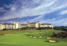 TPC San Antonio durante el Valero Texas Open 2025, un evento clave para los golfistas que se preparan para el Masters de Augusta.