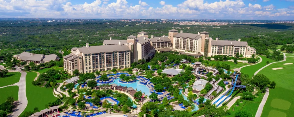 Hotel JW Marriott junto al TPC San Antonio, rodeado de naturaleza texana