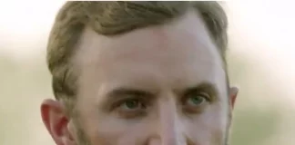 Dustin Johnson golpeando la bola en el US Open 2016 en Oakmont