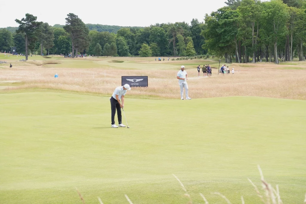Jon Rahm y Jordan Spieth en acción en el Scottish Open 2022, un torneo destacado del European Tour.