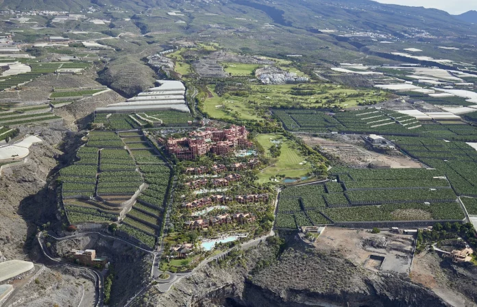 Vista aérea del hotel Abama y el campo de golf en Tenerife