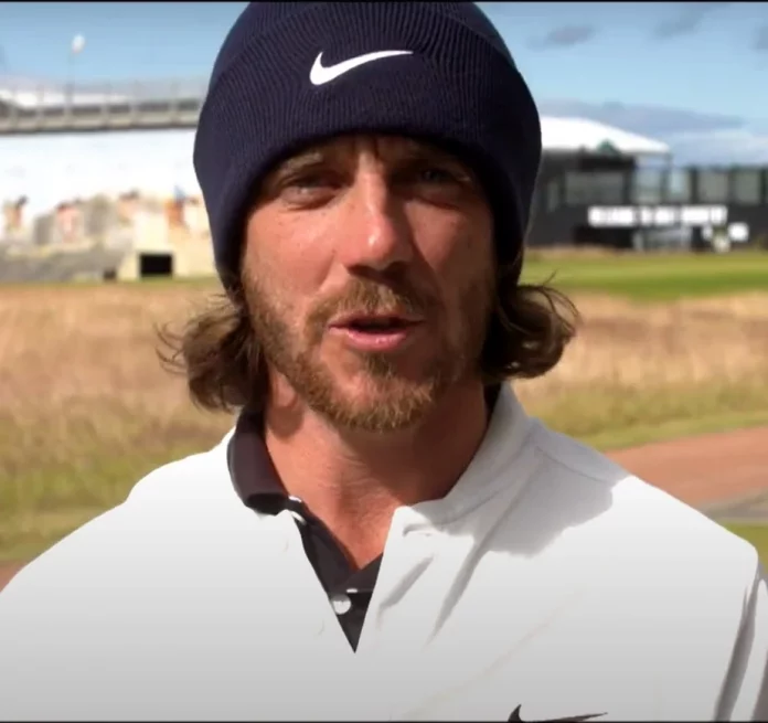 Retrato de Tommy Fleetwood, golfista profesional, año 2023