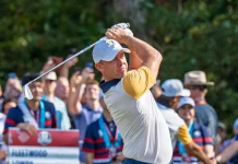 ¿Qué es el nuevo Premio Rory McIlroy del DP World Tour? Rory McIlroy golpeando con un hierro en la Ryder Cup 2025